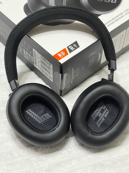 JBL Live 660NC