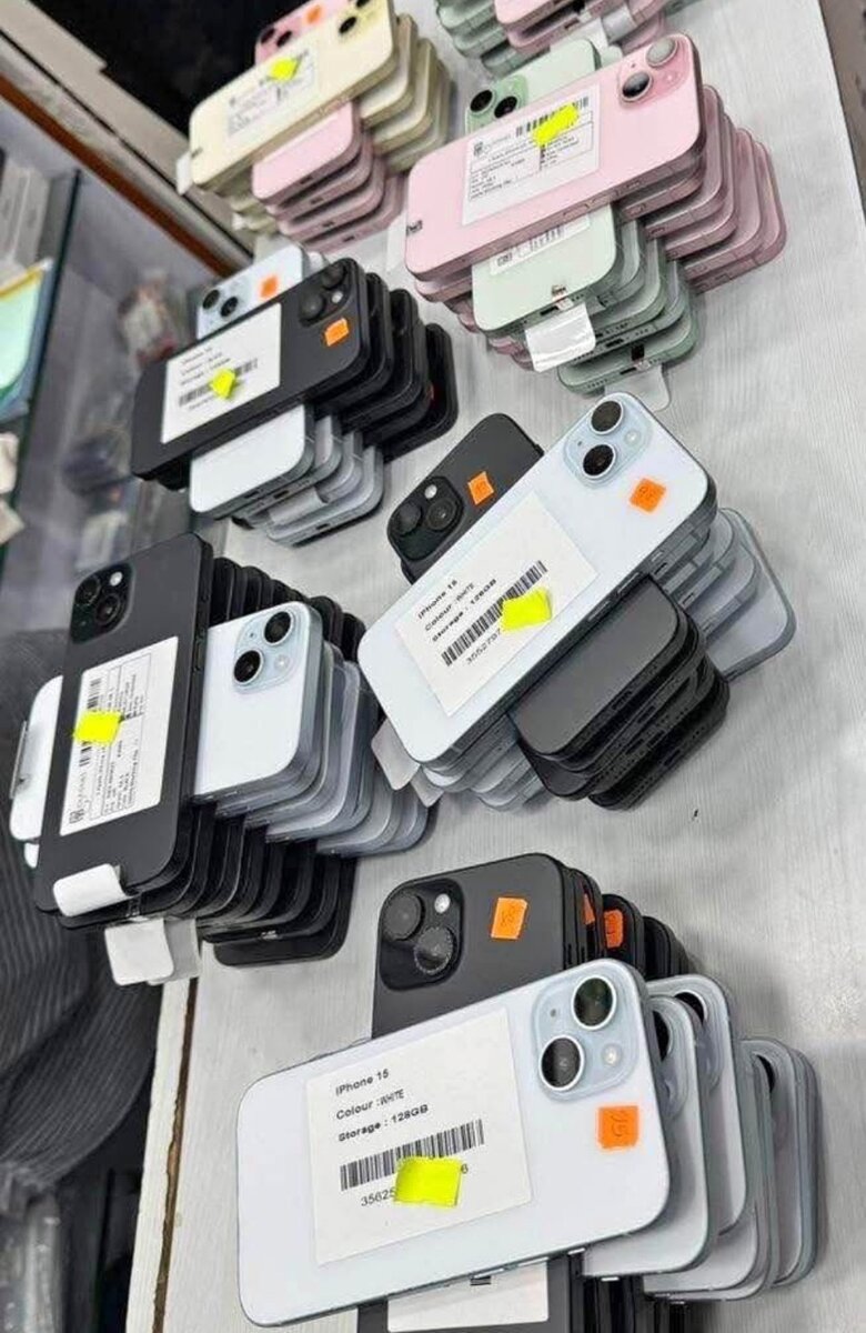 iPhone 15 quasi neuf 128GB