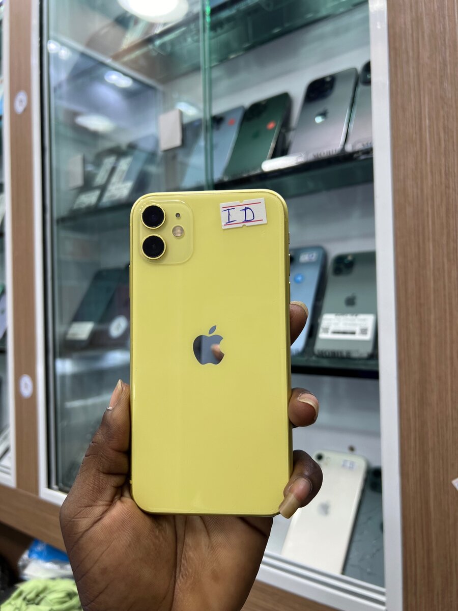 11 simple 64Go bien propre sans ID