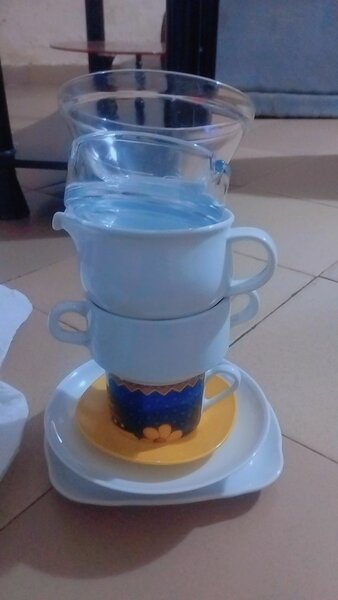 Service de Vaisselle Moderne