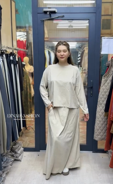 двойка костюм , кофта + юбка ( боковой карман , рабочий )