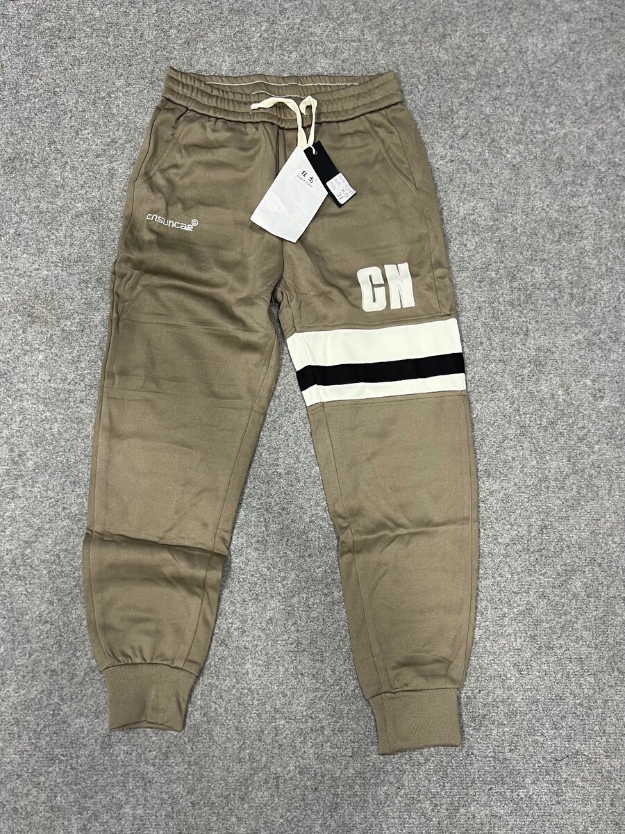 Jogging disponible tout le taille