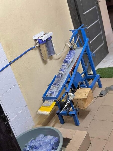 Machine de conditionnement d'eau