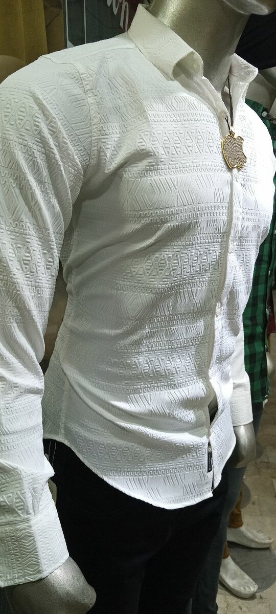 Chaina stachable shirt