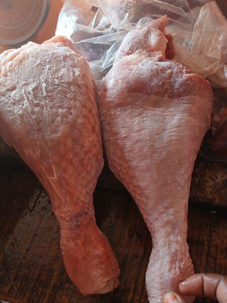 Cuisses de dinde fraîches