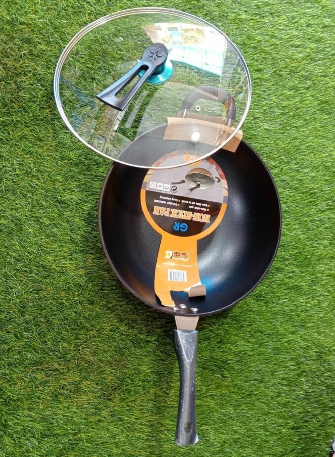 34 cm non stick frying pan with lid