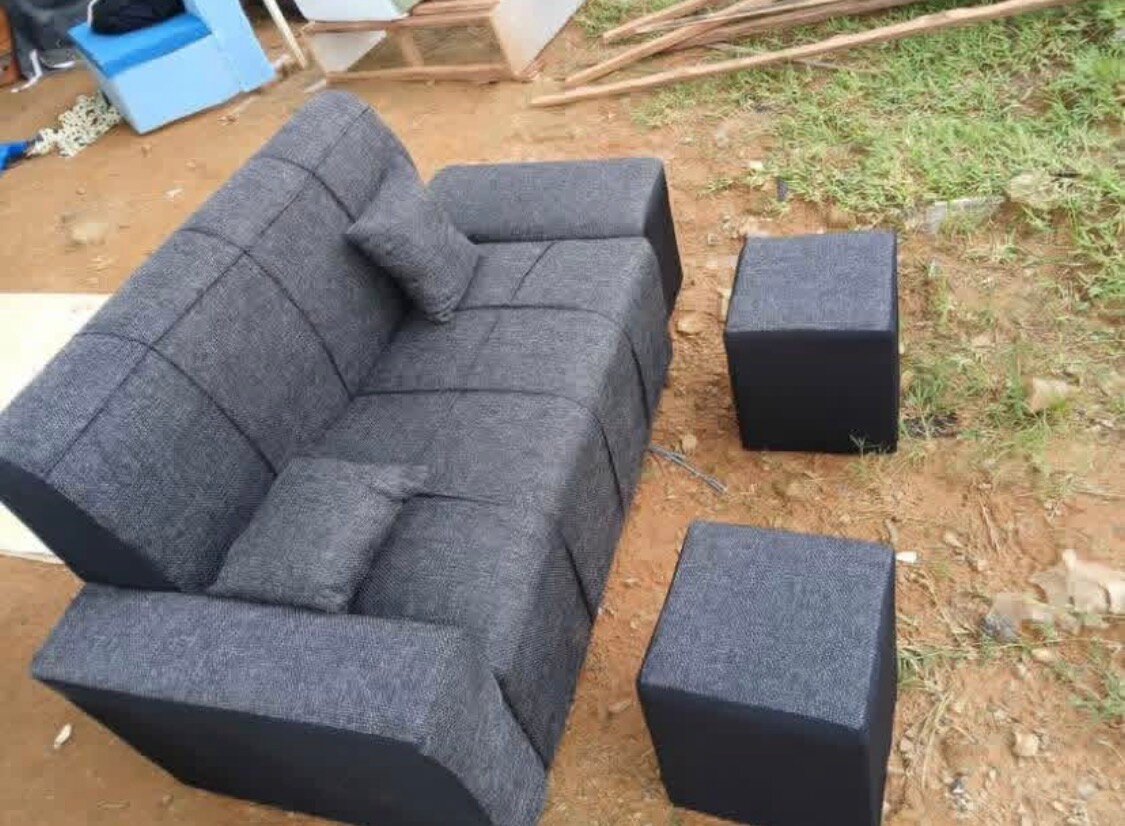 Canapé moderne 2 places