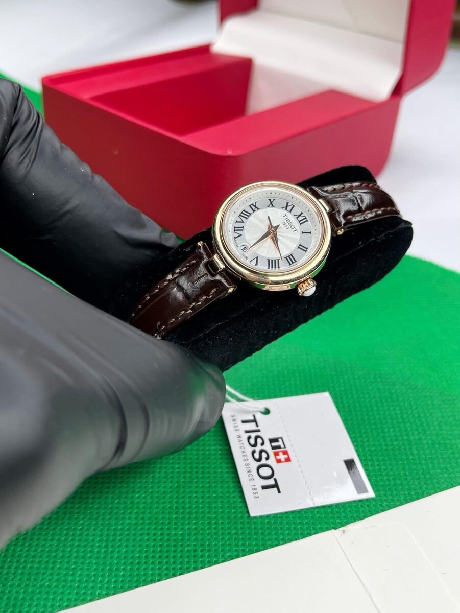 Montre femme élégante Tissot