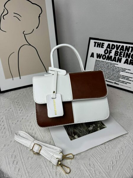 Sac à main bicolore chic