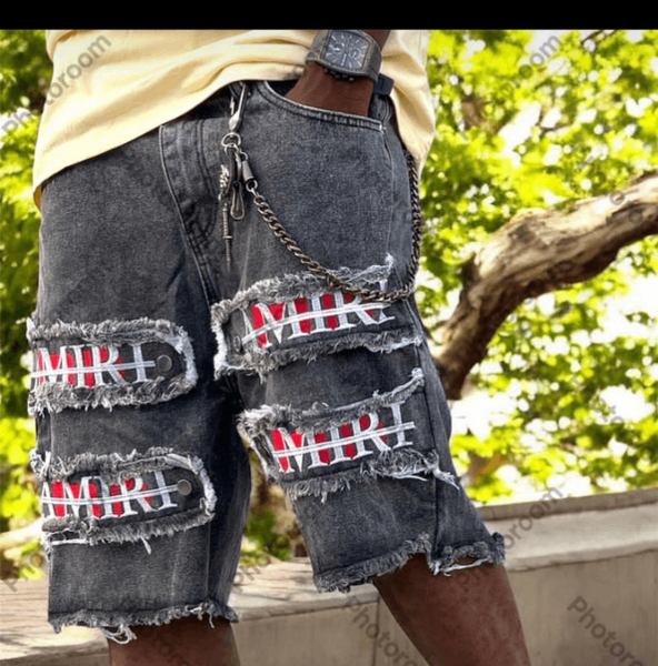 Shorts en jean déchiré tendance