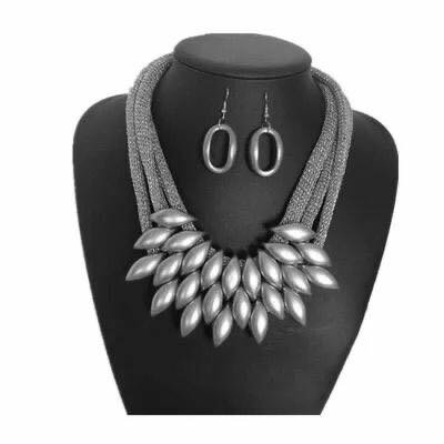 Ladies necklace