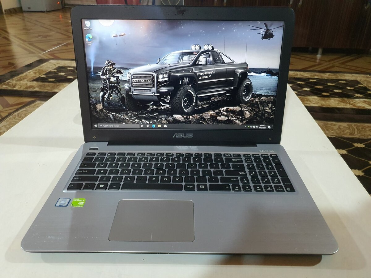 Asus X556UQK Notebook