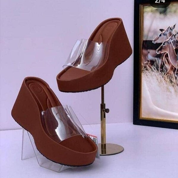 Sandales compensées transparents