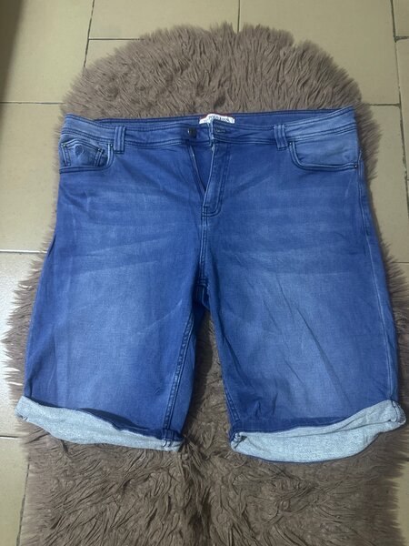Shorts en jean pour hommes