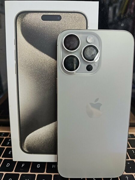 iPhone 15 pro max 28,000