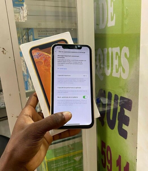 iPhone XR 64gb
