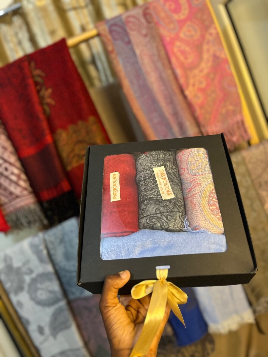 Écharpes élégantes en coffret cadeau