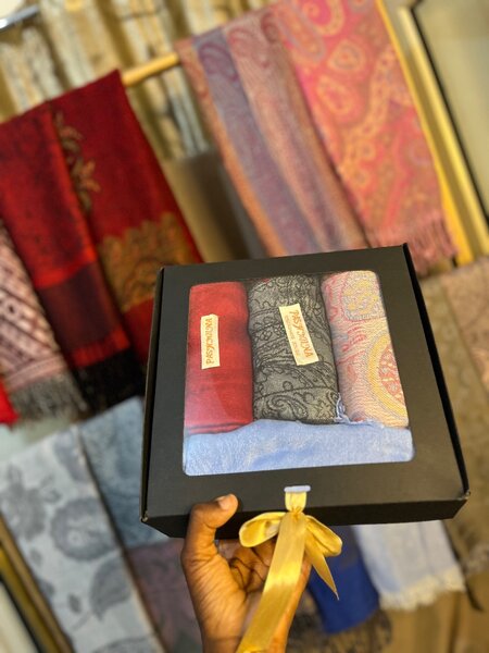 Écharpes élégantes en coffret cadeau