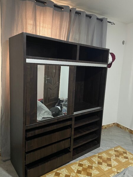 Wardrobe with shoe rack space
