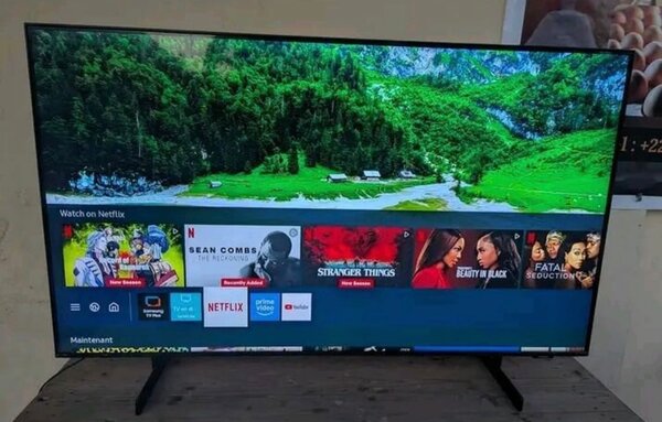 Smart TV LED UHD 4K 55'' WiFi