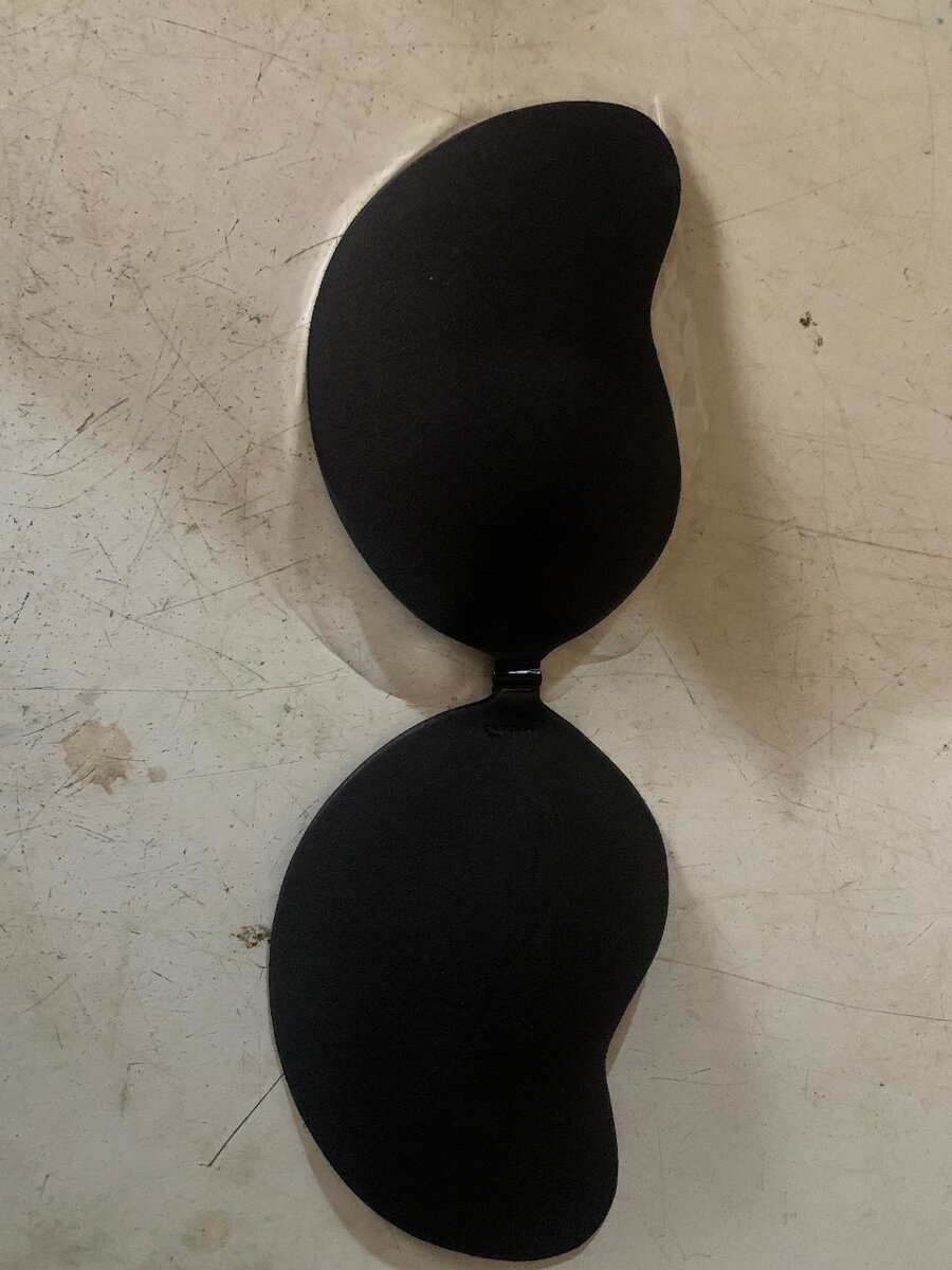 Soutien-gorge adhésif silicone