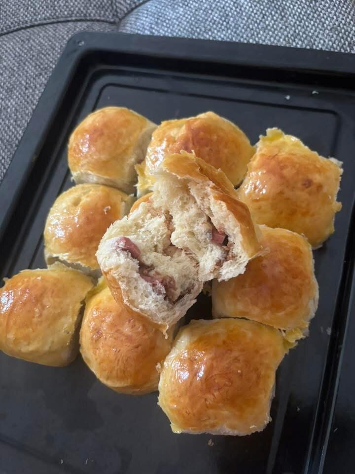 Petits pains fourrés moelleux