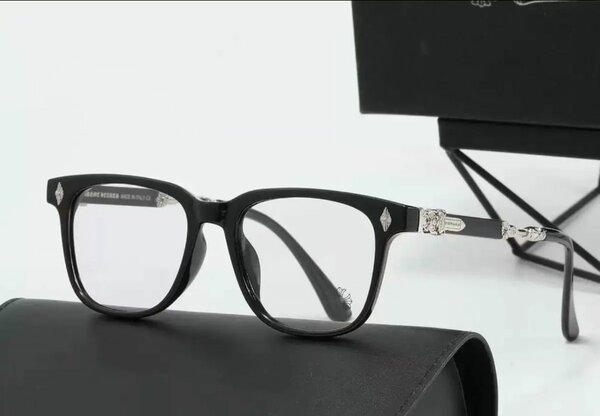 12.k avec le coffre dorigine