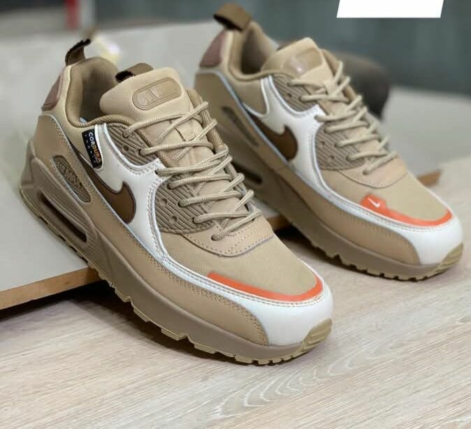 Airmax sneakers and fit puma