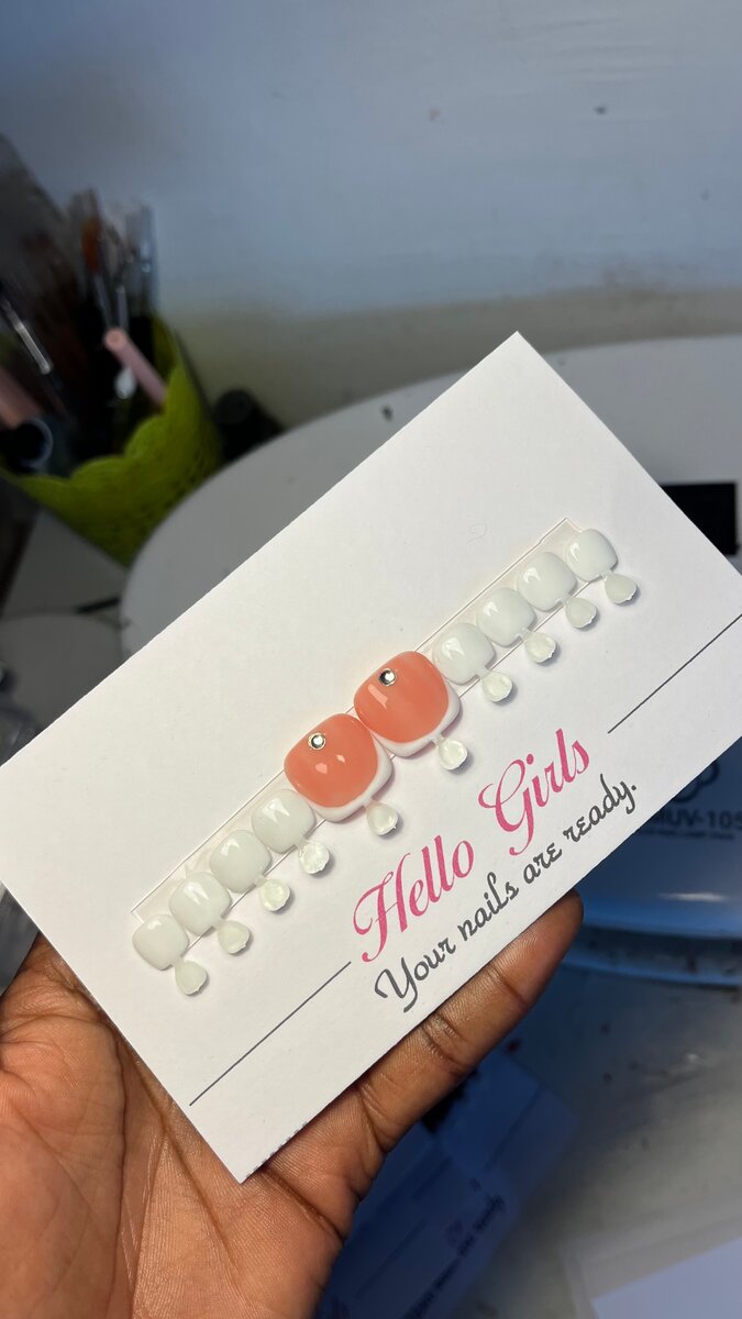 Ongles Faux Colorés Chic