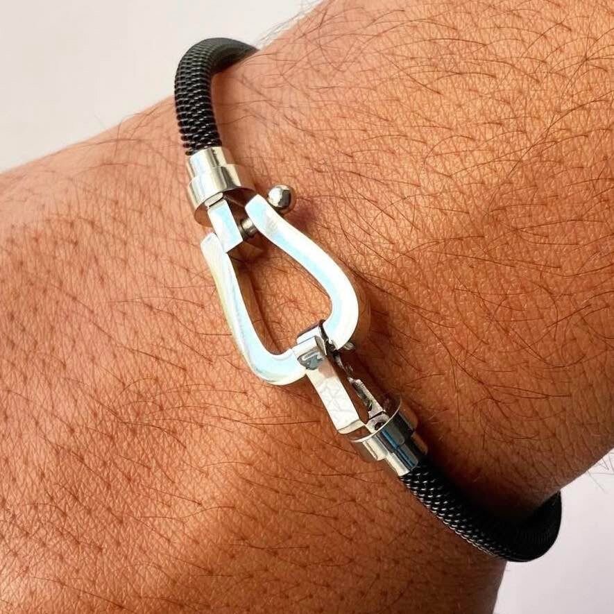 Bracelet élégant en acier