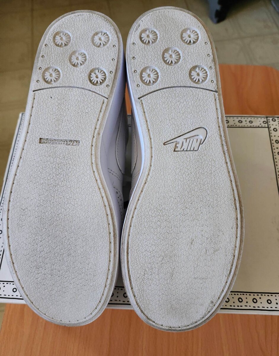 Chaussures Nike blanches homme