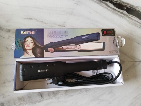 Kemei hair straightener