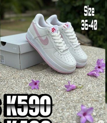 Comfortable sneakers Nike