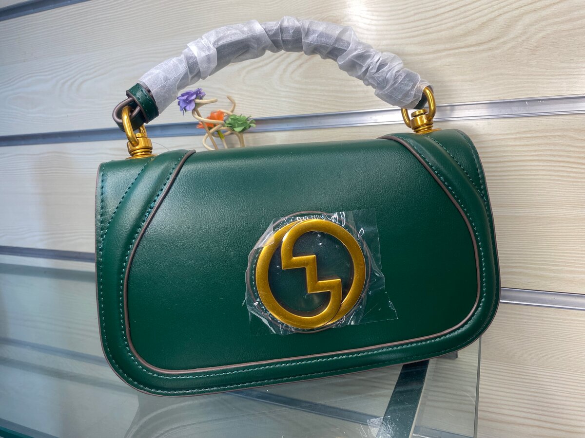 Sac à main vert chic