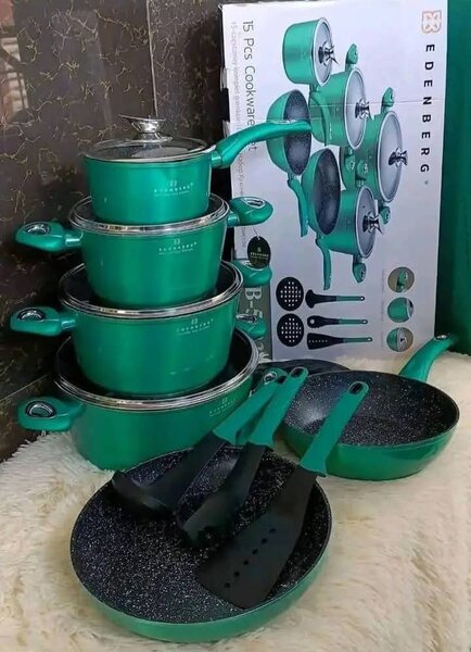 Batterie de cuisine 15 pièces Edenberg