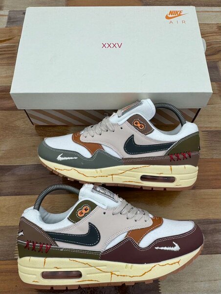 Baskets Air Max rétro stylées