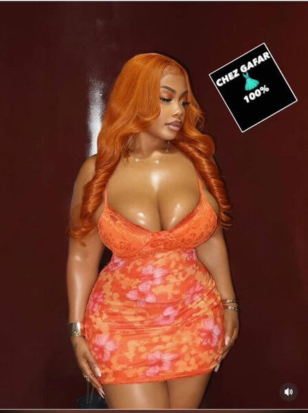 Robe moulante orange élégante