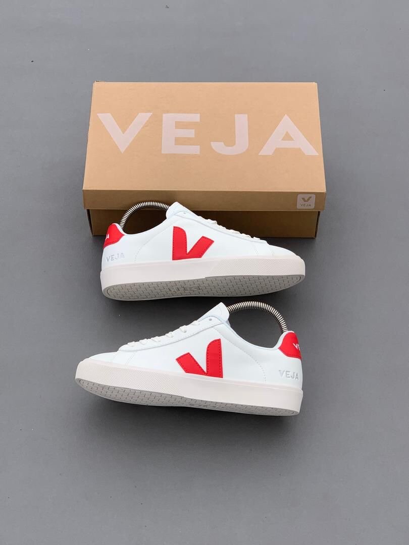Sneakers VEJA Blanc et Rouge
