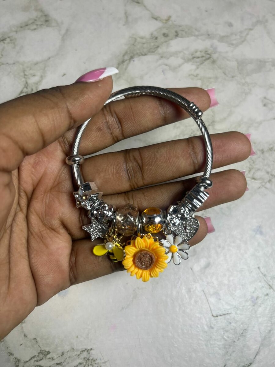 Bracelet Charms fleurs