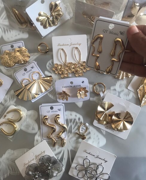 Boucles d'Oreilles Élégantes Dorées