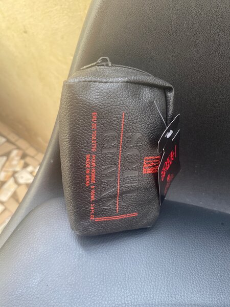 Trousse de toilette en cuir