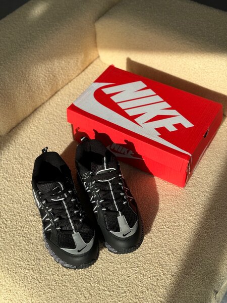Nike Humara