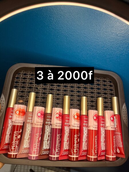 Lips oils and gloss coloré