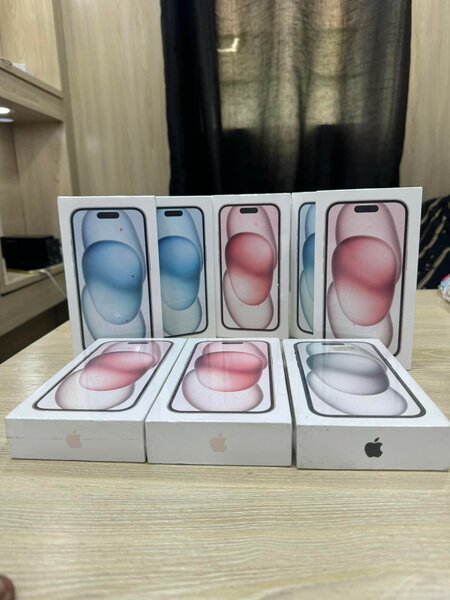 iPhone 15 simple