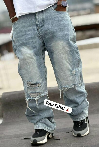 Jeans déchirés unisexes