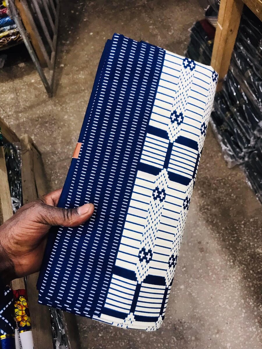 Fabric with a  print of 6 meters 