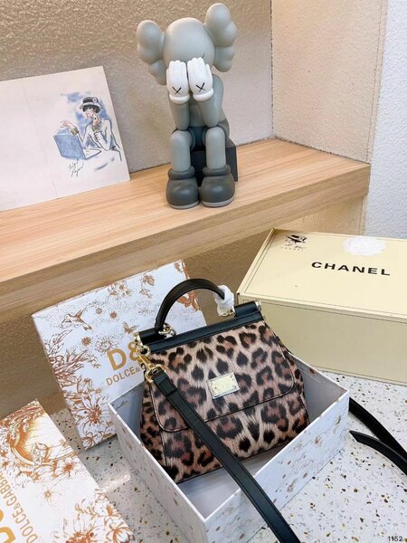 Бренд:DOLCE GABBANA MATOVYI