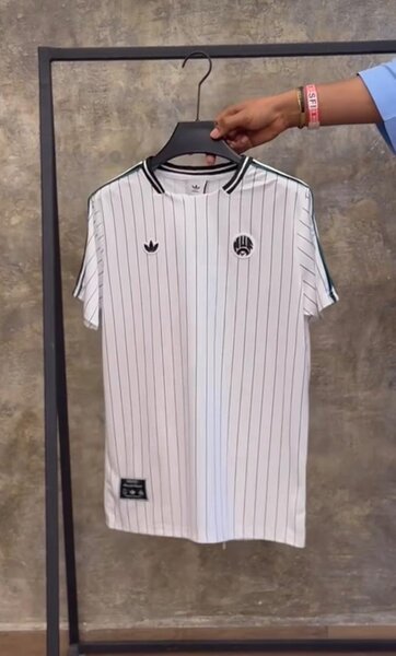 Maillot à rayures blanches