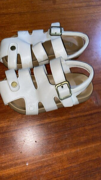 Sandales en cuir confortables