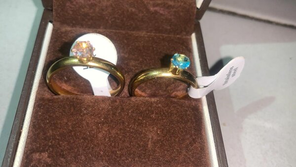 Bague en acier inoxydable élégante